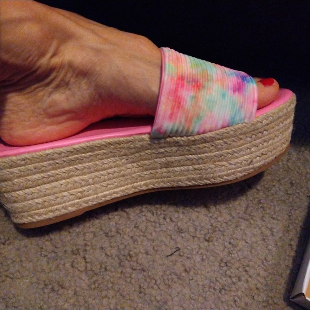 BNIB - BAMBOO SLIDES - PINK W/ WICKER BOTTOM - SIZE 7.5 - Picture 10 of 11